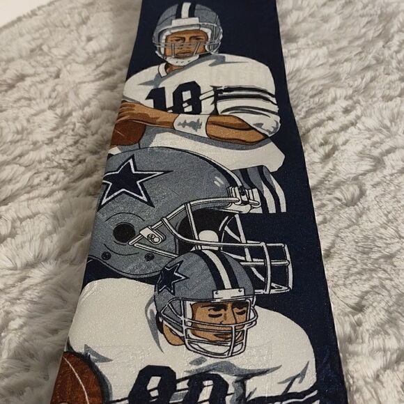 Team NFL Dallas Cowboys Men's Neck Tie - Picture 2 of 5